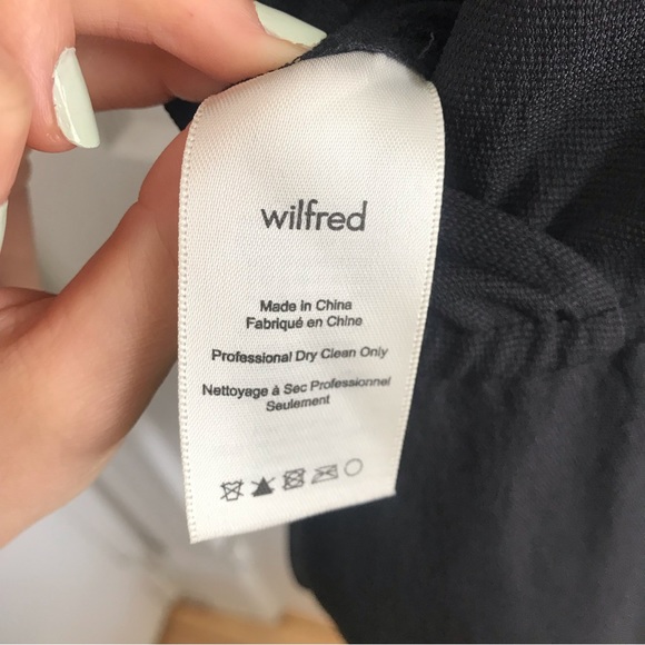 ARITZIA (Wilfred) | Black Rive romper - Picture 9 of 14